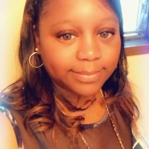 Meet your Posher, Latisha